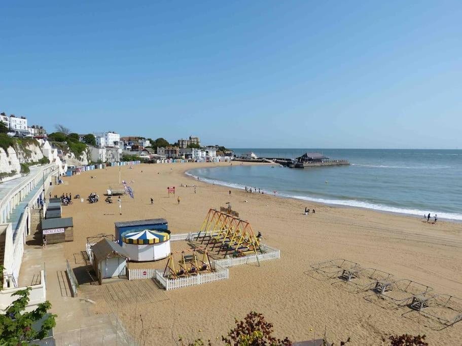 Amazing Sea Views And Much More…. Broadstairs Exterior foto